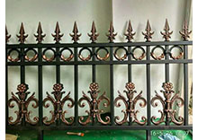 鋁藝護(hù)欄高端護(hù)欄