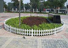 PVC常規(guī)草坪護(hù)欄