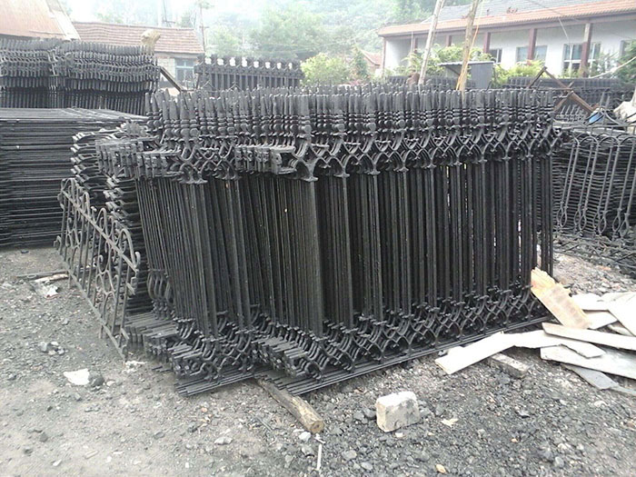 鐵藝鑄鐵護(hù)欄