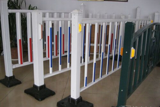 常規(guī)道路護欄分離護欄